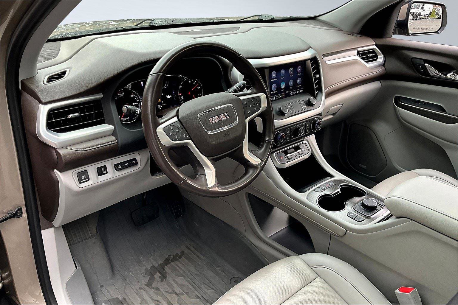 Used 2022 GMC Acadia SLT w/ Technology Package image 15