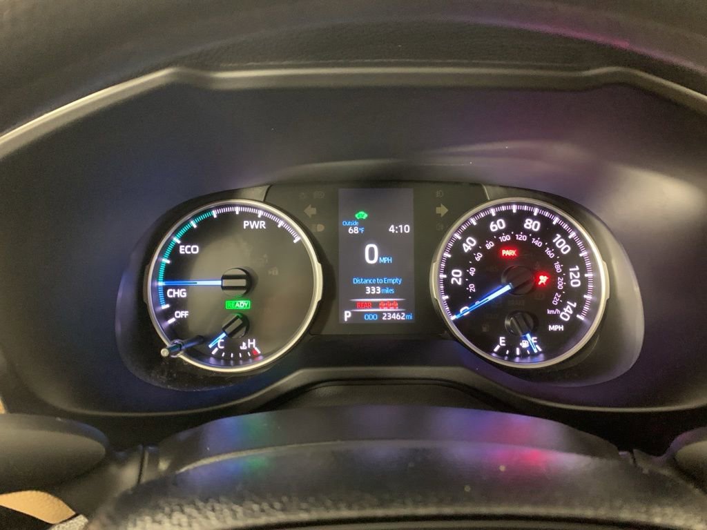 Used 2021 Toyota RAV4 LE image 18