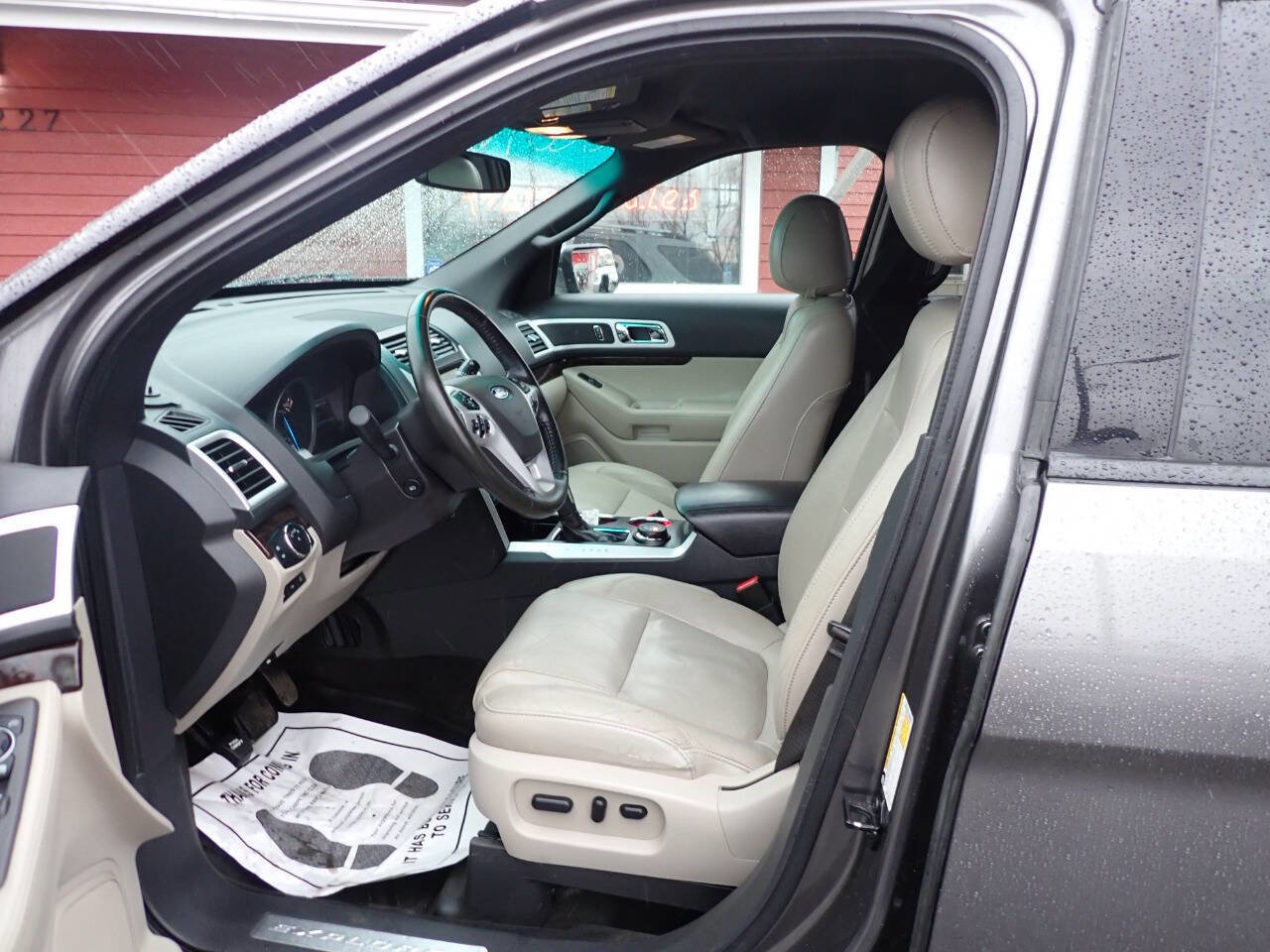 Used 2011 Ford Explorer Limited w/ 302A Rapid Spec Order Code image 7