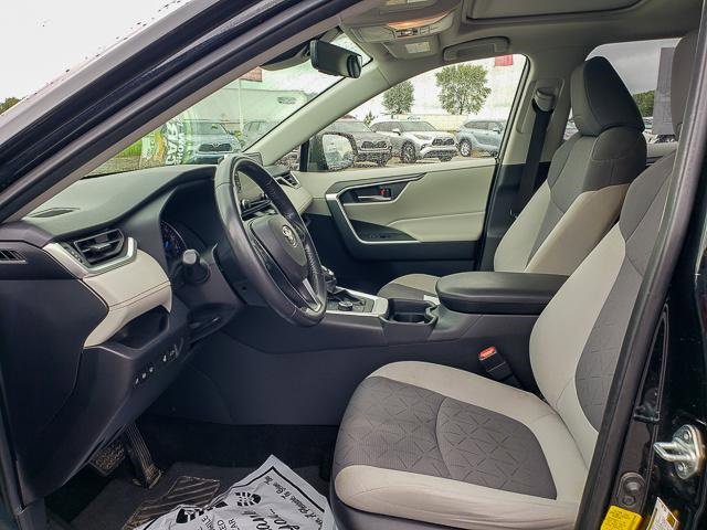 Used 2019 Toyota RAV4 XLE image 11
