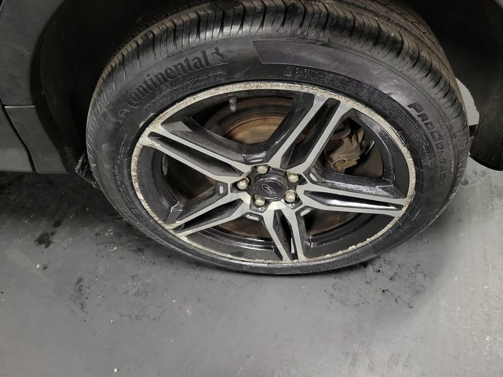 Used 2019 Ford Escape SEL image 11