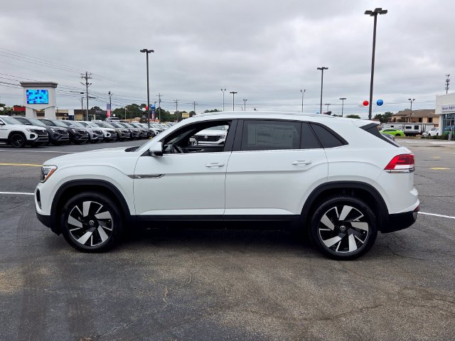 New 2026 Volkswagen Atlas Cross Sport SE FWD image 4