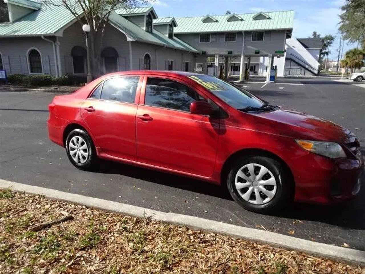 Used 2013 Toyota Corolla L image 9