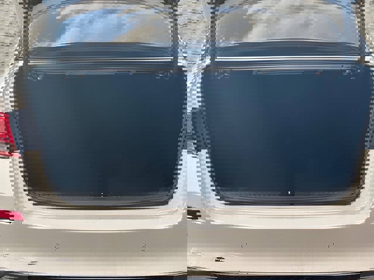 Used 2020 Kia Optima LX image 27