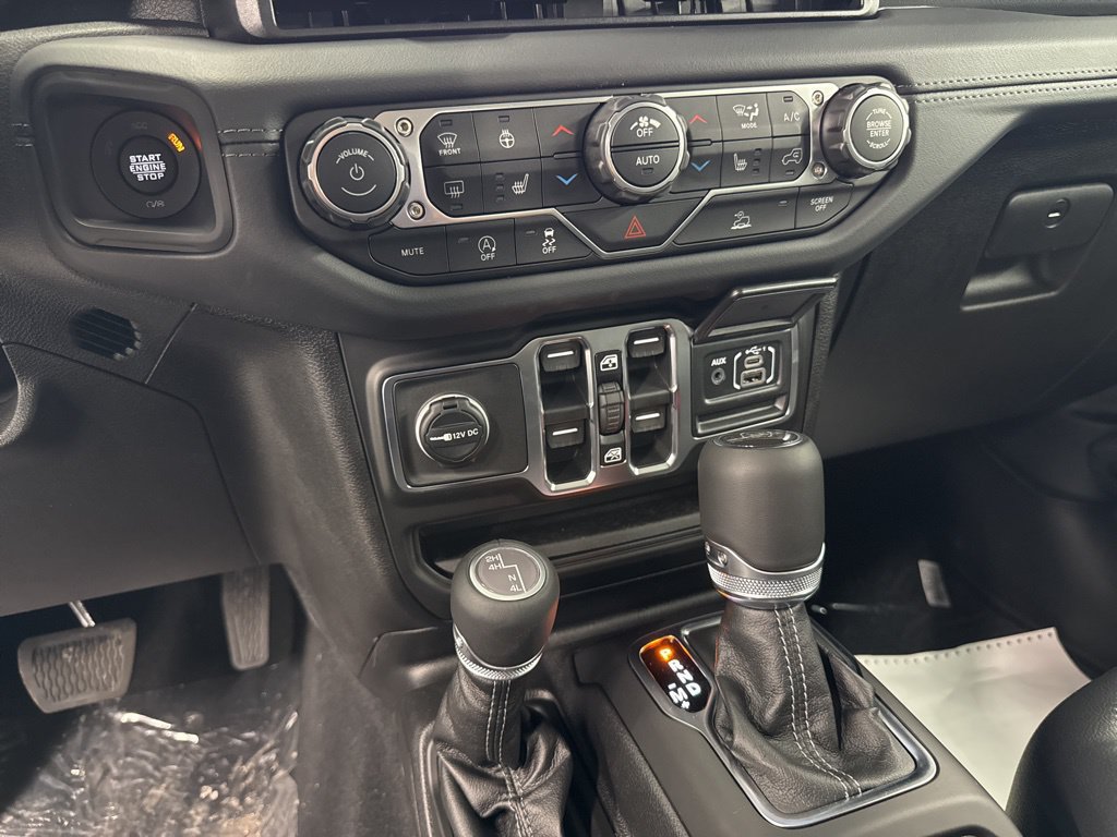 New 2026 Jeep Gladiator Sport AWD/4WD image 24