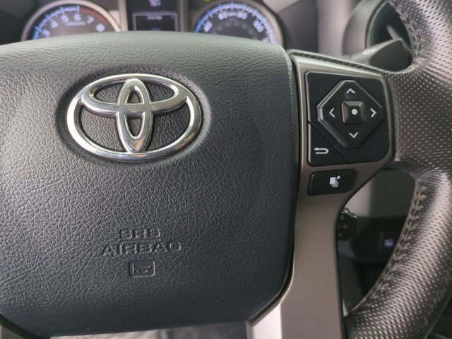 Used 2016 Toyota Tacoma SR5 w/ Towing Package image 30