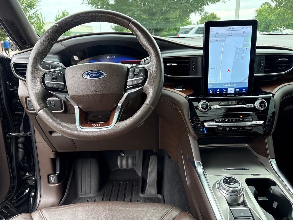 Used 2022 Ford Explorer King Ranch w/ Premium Technology Package AWD/4WD image 42
