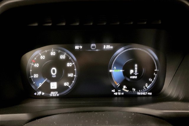 Used 2020 Volvo XC90 T8 Momentum w/ Protection Package Premier AWD/4WD image 22