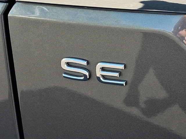 Used 2024 Volkswagen Atlas SE AWD/4WD image 35
