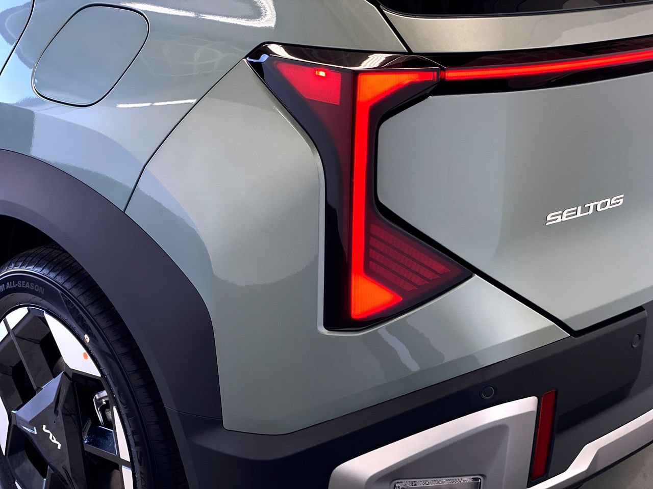 New 2027 Kia Seltos EX FWD image 9
