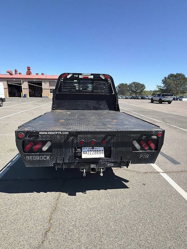 Used 2022 Ford F250 XL w/ Power Equipment Group image 4
