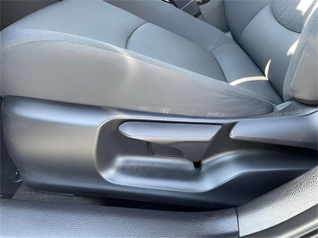 Used 2022 Toyota Corolla LE image 51