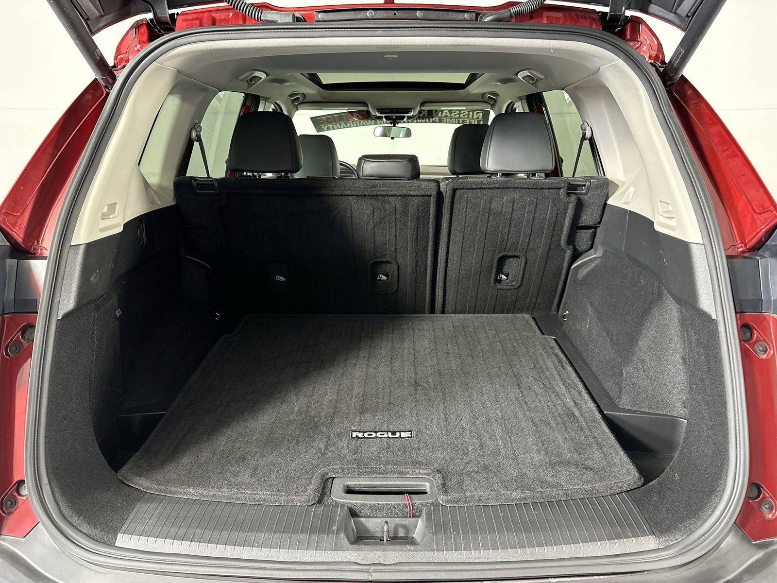 Certified 2022 Nissan Rogue SV w/ SV Premium Package FWD image 25