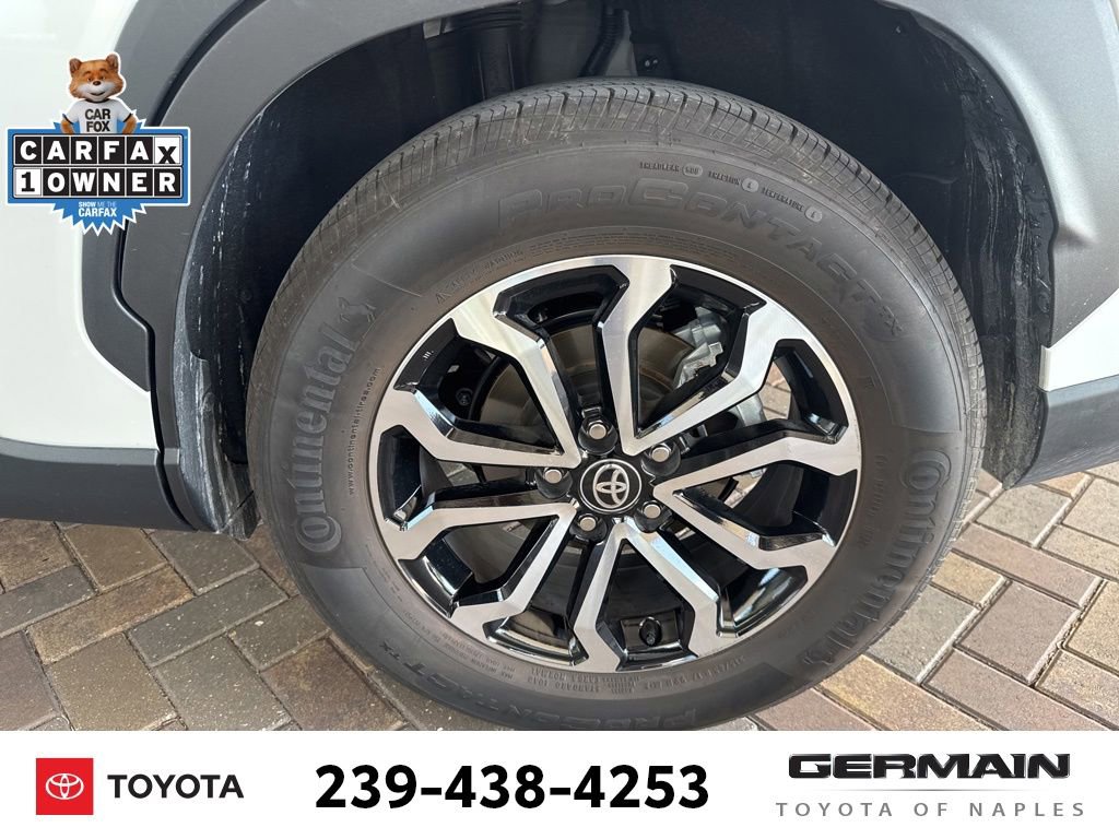 Used 2025 Toyota Corolla Cross AWD Hybrid image 12