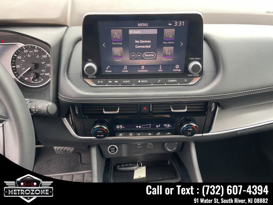 Used 2021 Nissan Rogue SV image 20