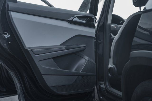 Used 2024 Volkswagen Taos S w/ MDO Package image 36