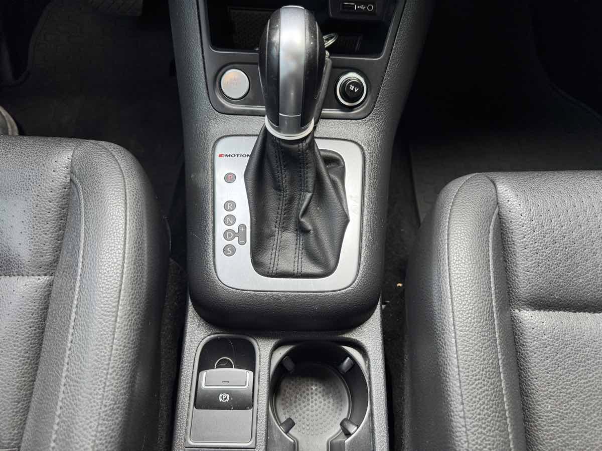 Used 2017 Volkswagen Tiguan S AWD/4WD image 45