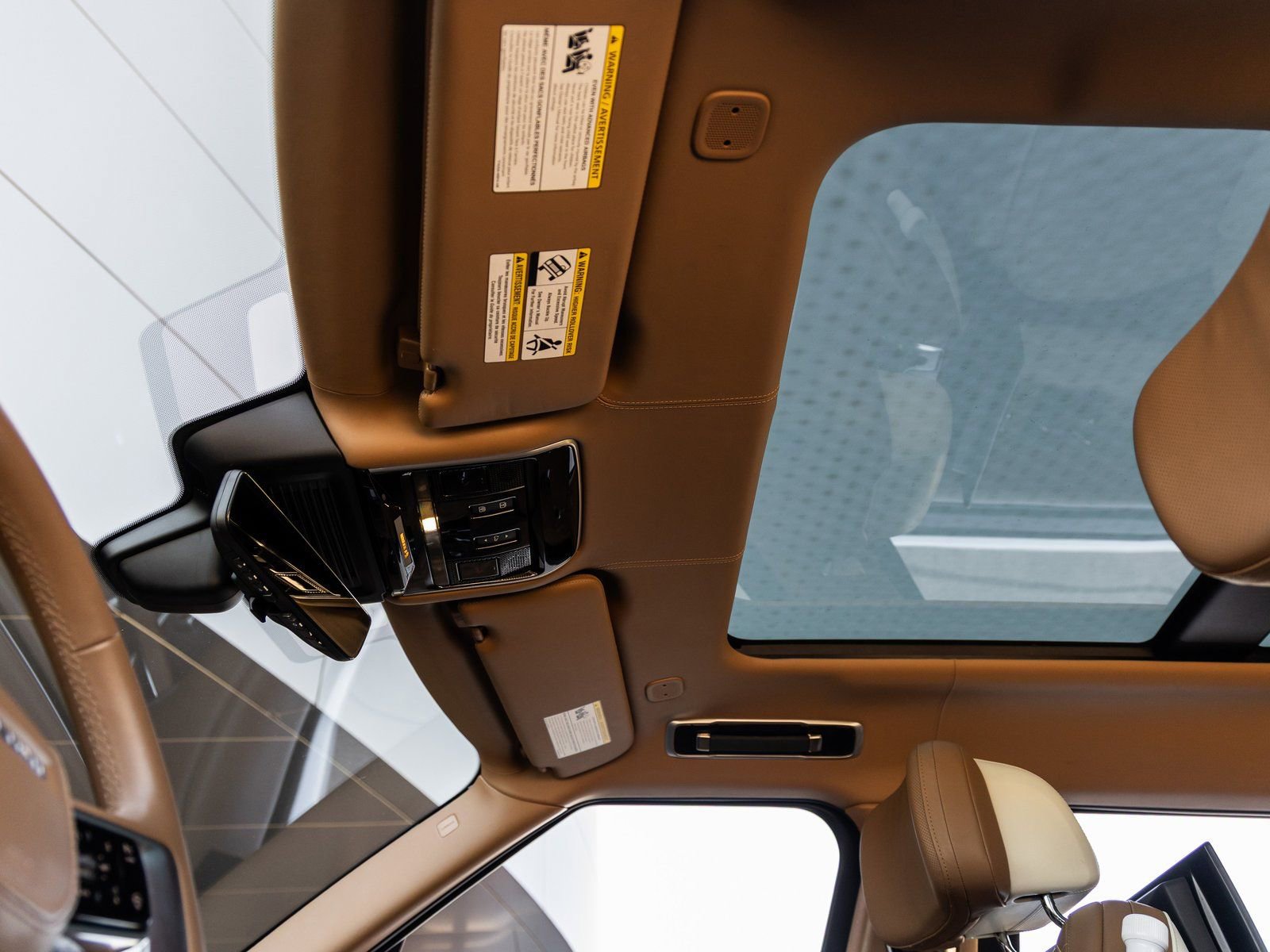 Used 2022 Land Rover Range Rover SV image 21