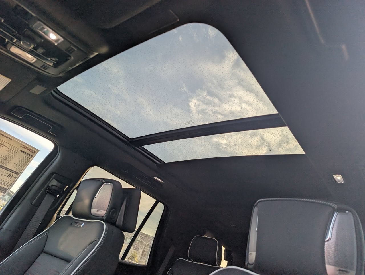 New 2026 GMC Yukon AT4 Ultimate AWD/4WD image 18