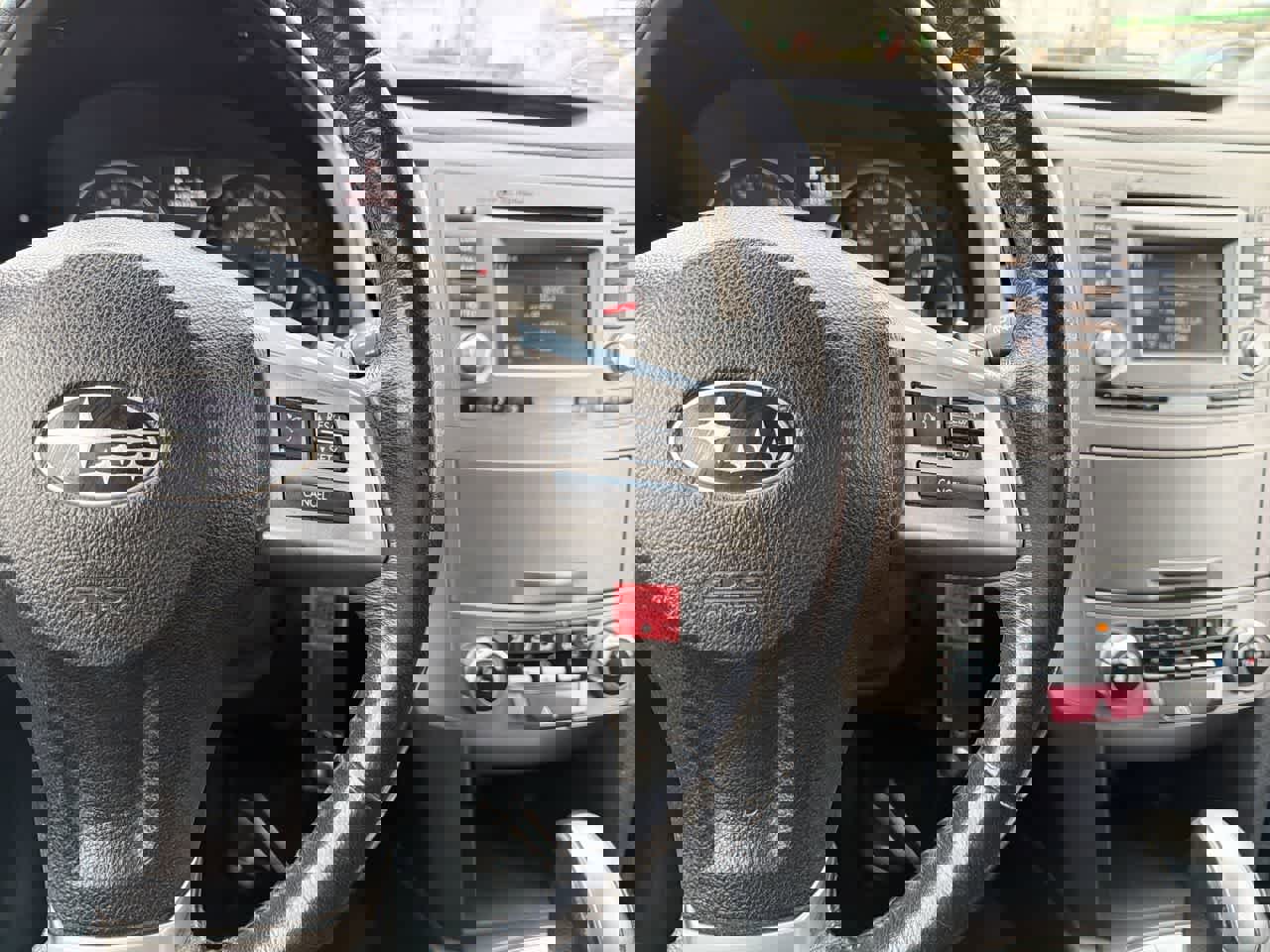 Used 2014 Subaru Outback 2.5i Premium w/ Accessory Value Package (OYX) image 30