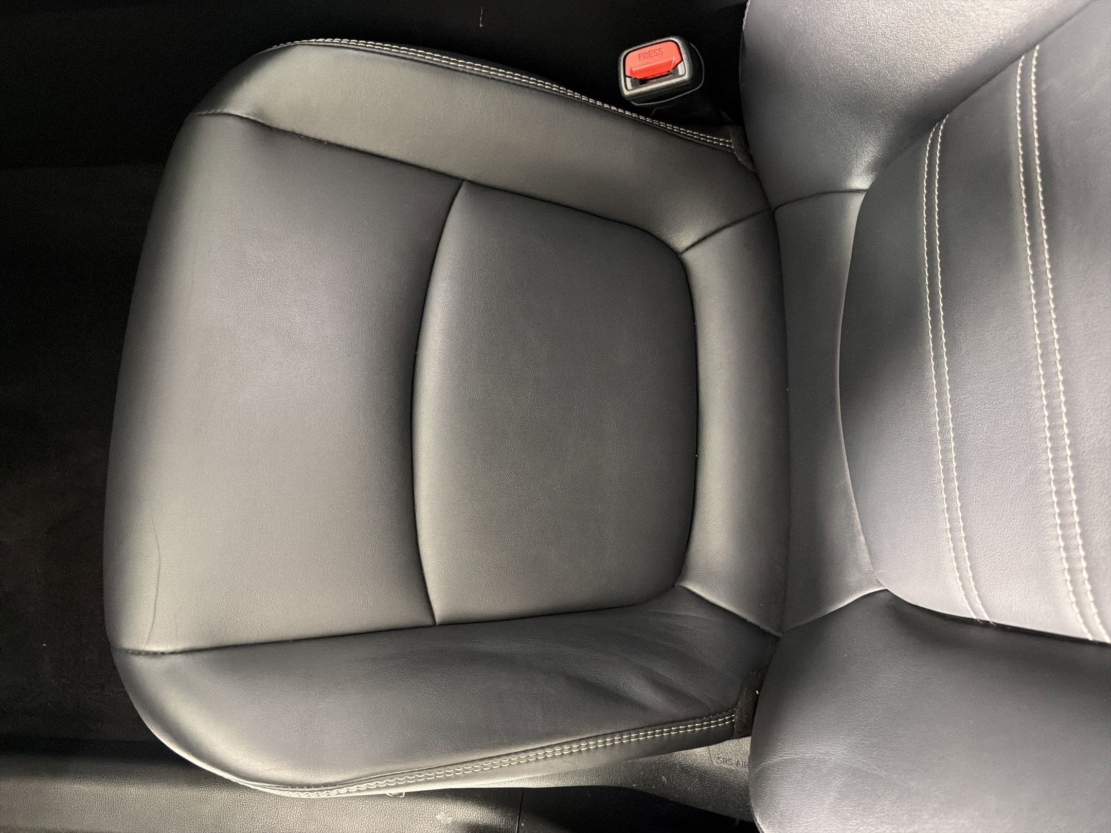Used 2023 Toyota RAV4 XLE Premium FWD image 24