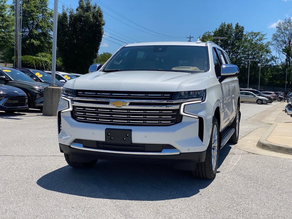 Used 2024 Chevrolet Suburban Premier w/ Advanced Technology Package AWD/4WD image 3