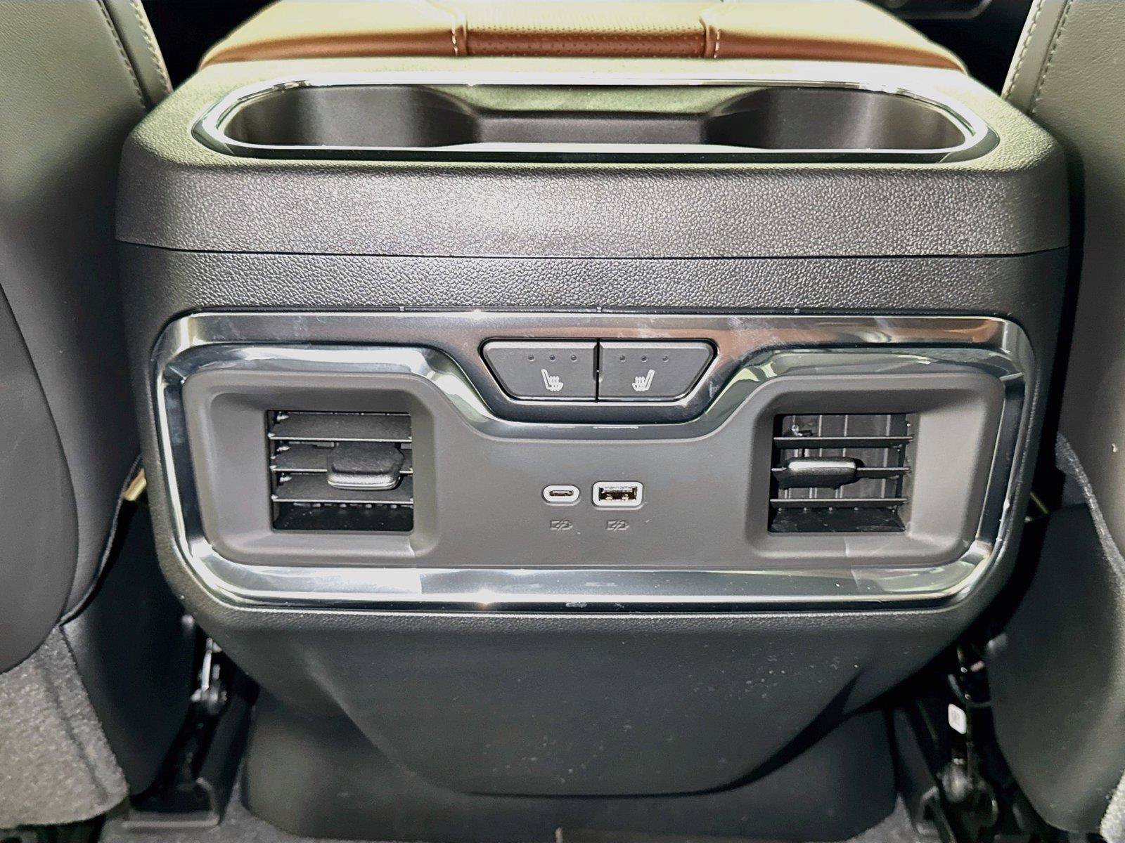 New 2026 GMC Sierra 2500 Denali Ultimate w/ LPO, Black Badging Package AWD/4WD image 14