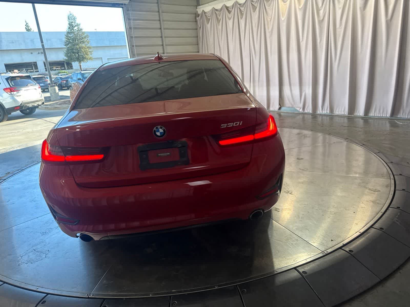 Used 2019 BMW 330i Sedan RWD image 6