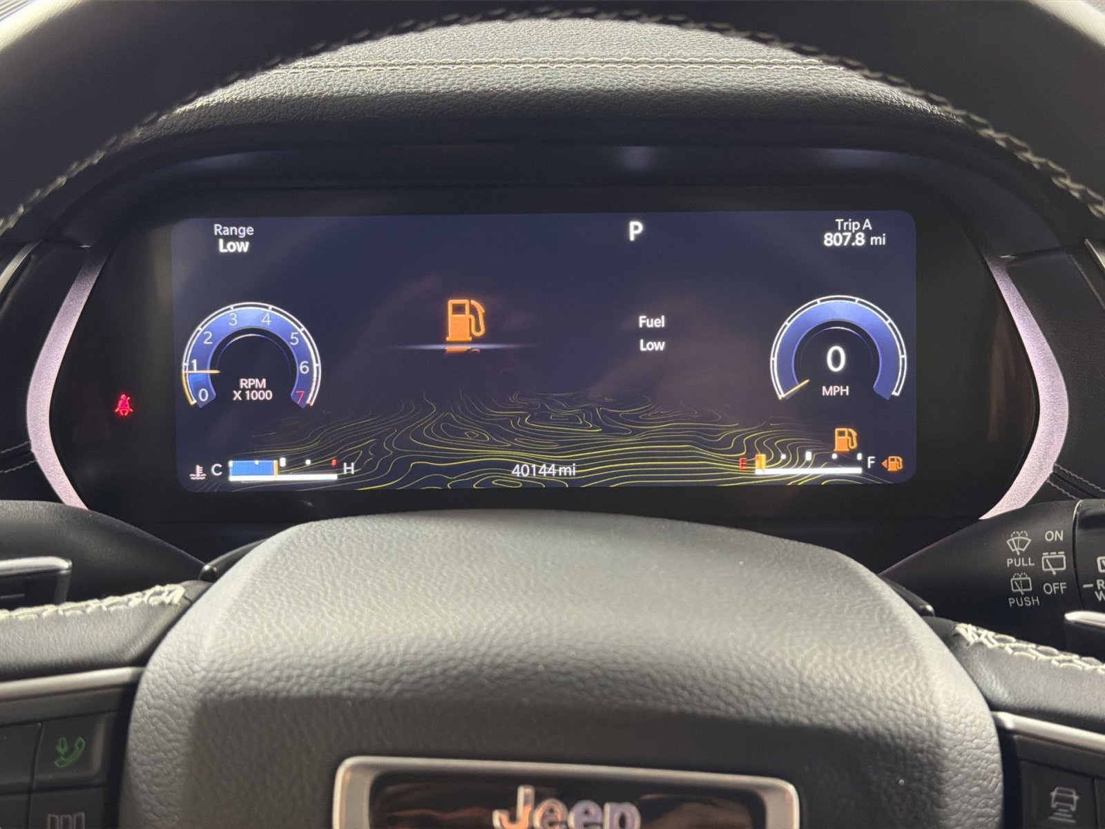 Used 2023 Jeep Grand Cherokee Limited image 17