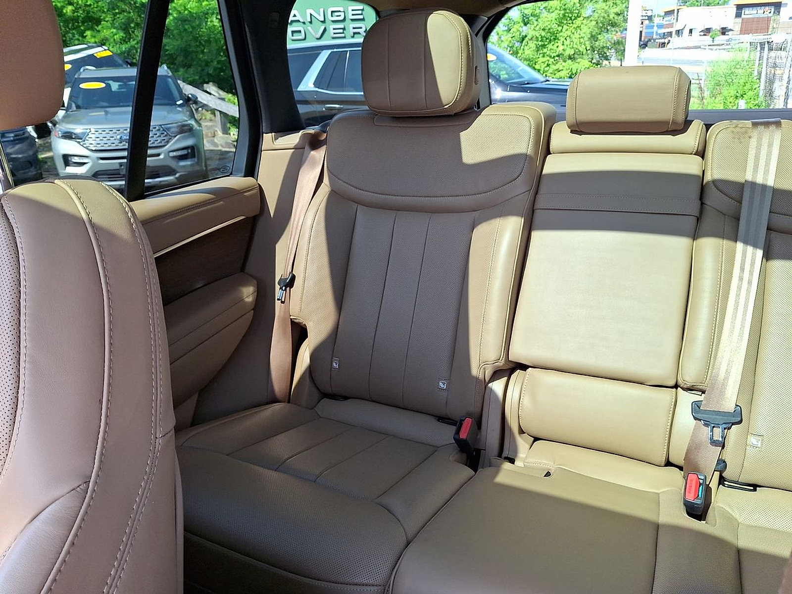 Certified 2023 Land Rover Range Rover SE AWD/4WD image 12