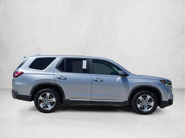 Used 2024 Honda Pilot EX-L image 4
