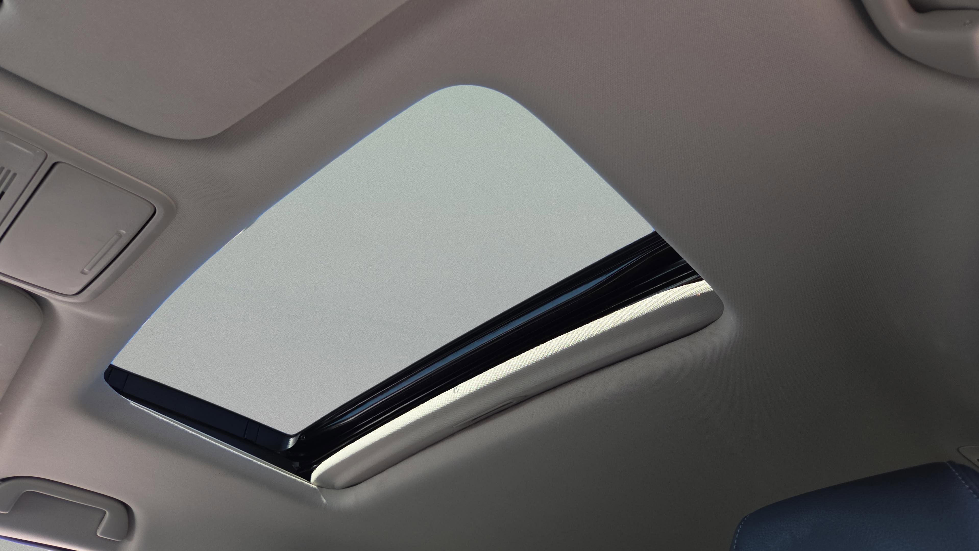 Certified 2025 Honda Odyssey EX-L image 20