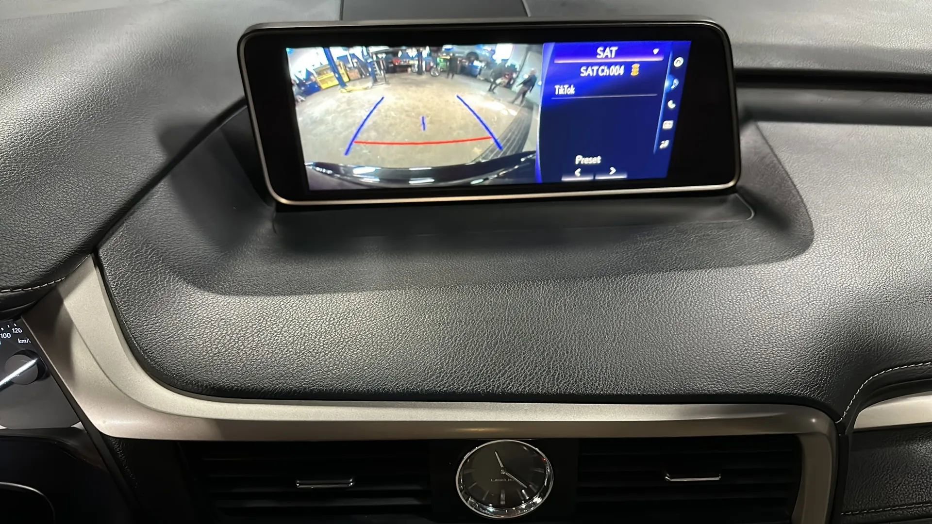 Used 2018 Lexus RX 350L AWD image 28