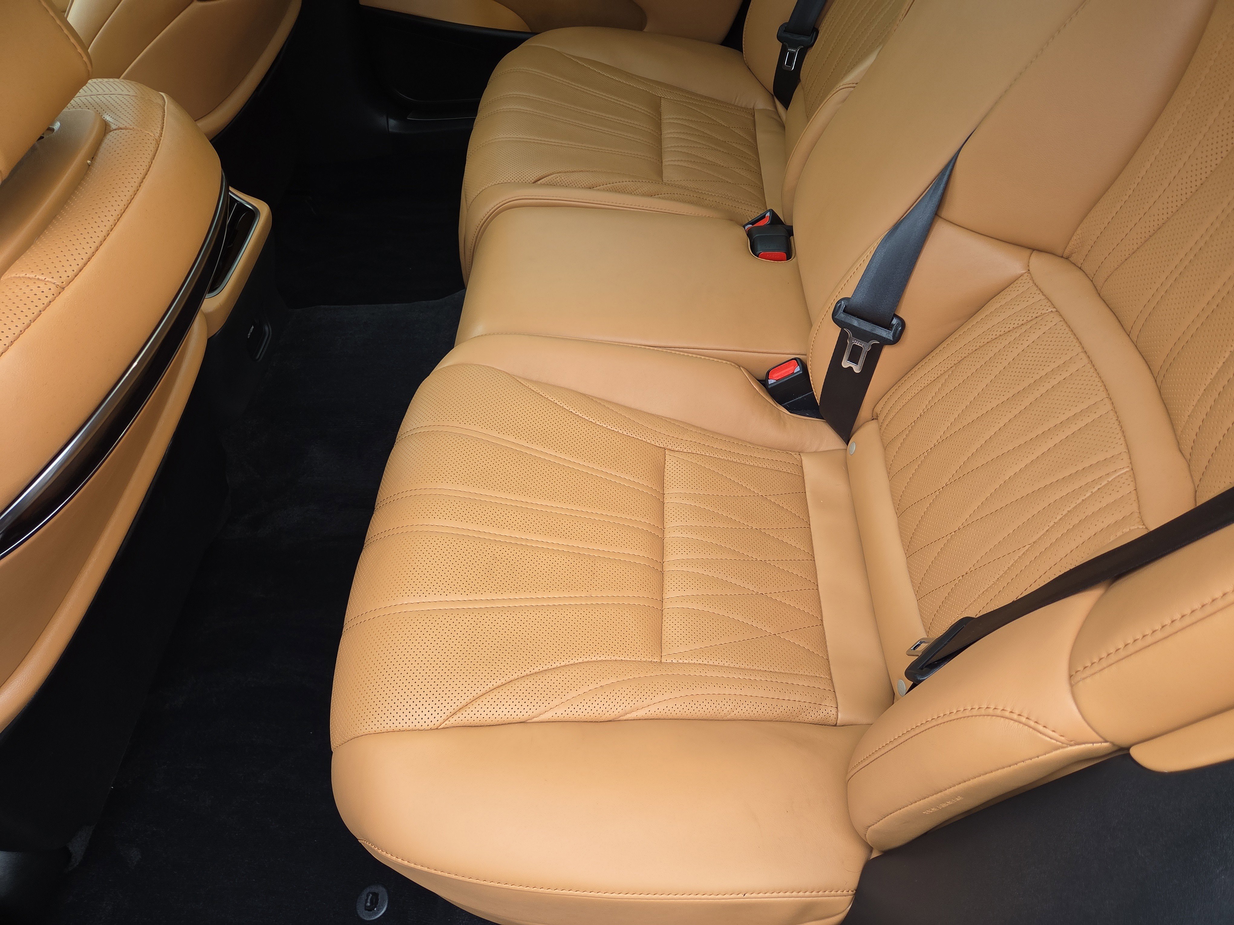 Used 2024 Lexus LS 500 AWD w/ Luxury Package image 22