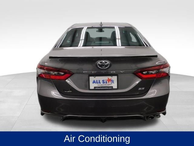 Used 2024 Toyota Camry SE image 8