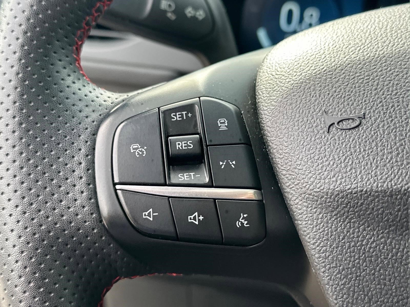 Used 2023 Ford Escape ST-Line Elite w/ Premium Technology Package AWD/4WD image 23