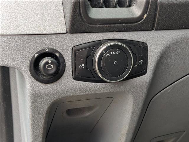 Used 2015 Ford Transit 250 148 Medium Roof RWD image 9