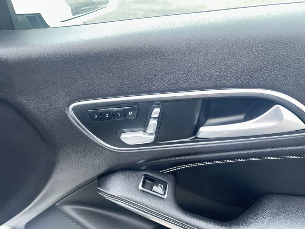 Used 2019 Mercedes-Benz CLA 250 image 24