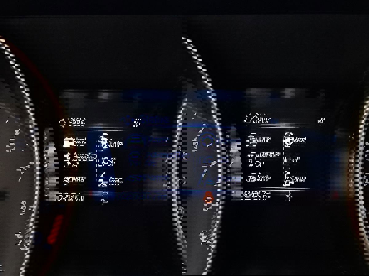 Used 2016 Ford Mustang Shelby GT350 w/ Technology Package image 13