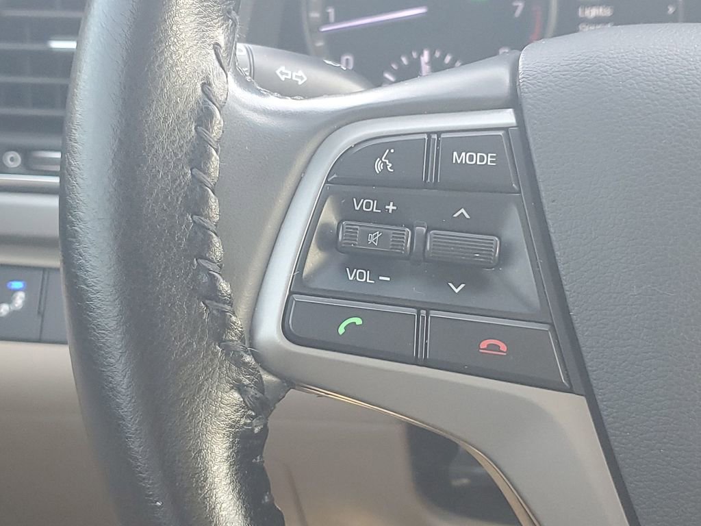 Used 2017 Hyundai Elantra Value Edition image 35