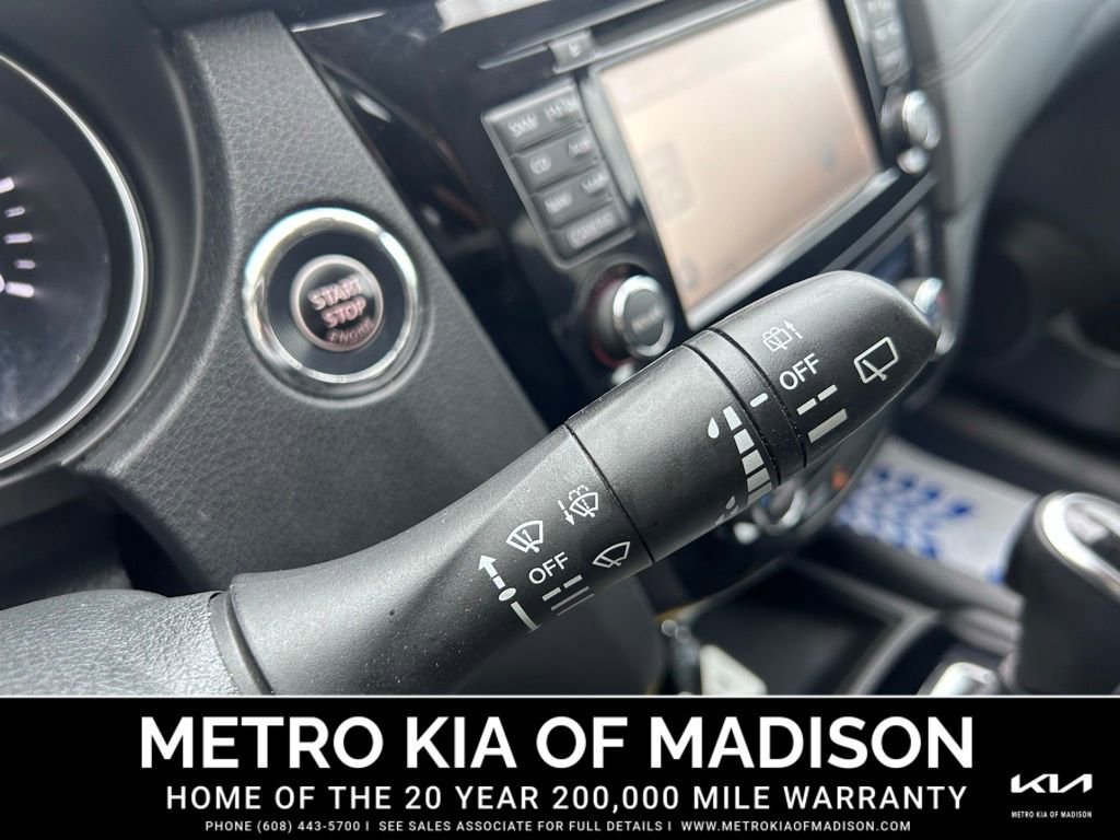 Used 2017 Nissan Rogue SL w/ SL Premium Package image 19