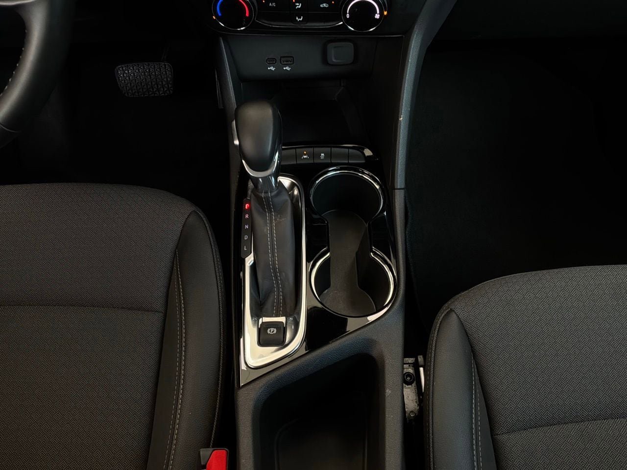 Used 2025 Buick Encore GX Preferred FWD image 13