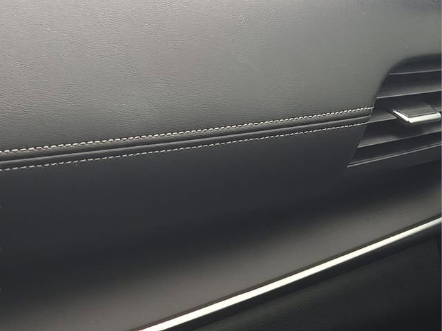 Used 2023 Nissan Rogue S image 27