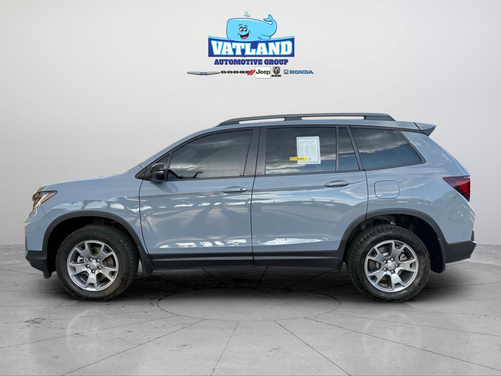 Certified 2025 Honda Passport TrailSport image 2