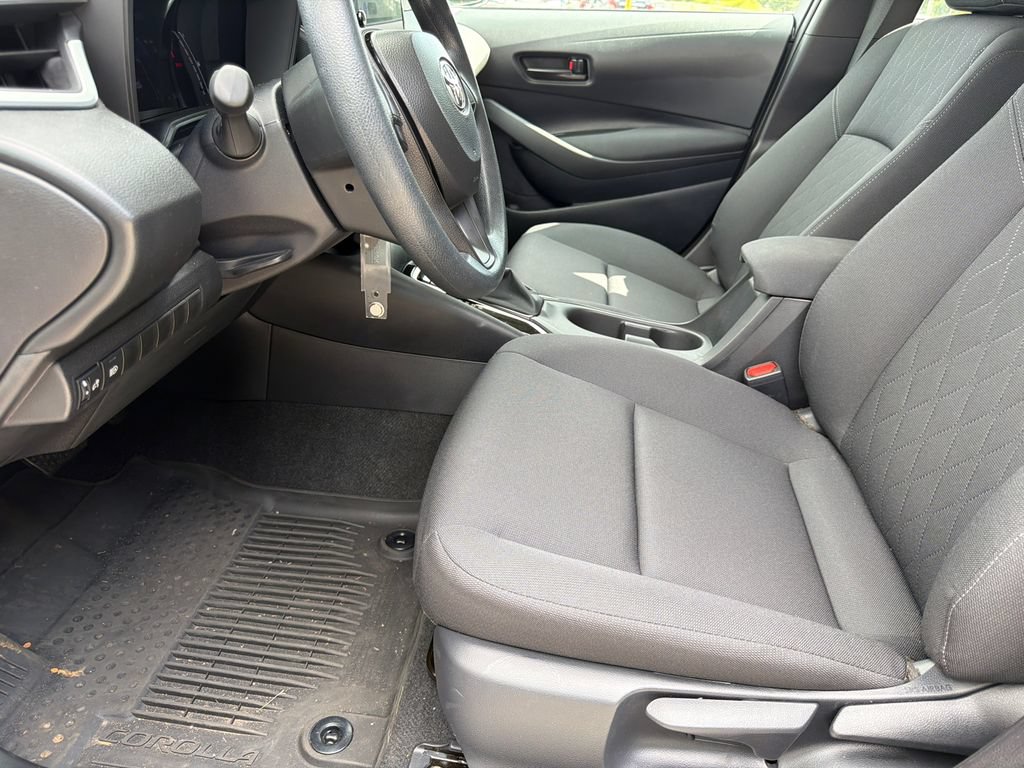Used 2026 Toyota Corolla LE FWD image 11