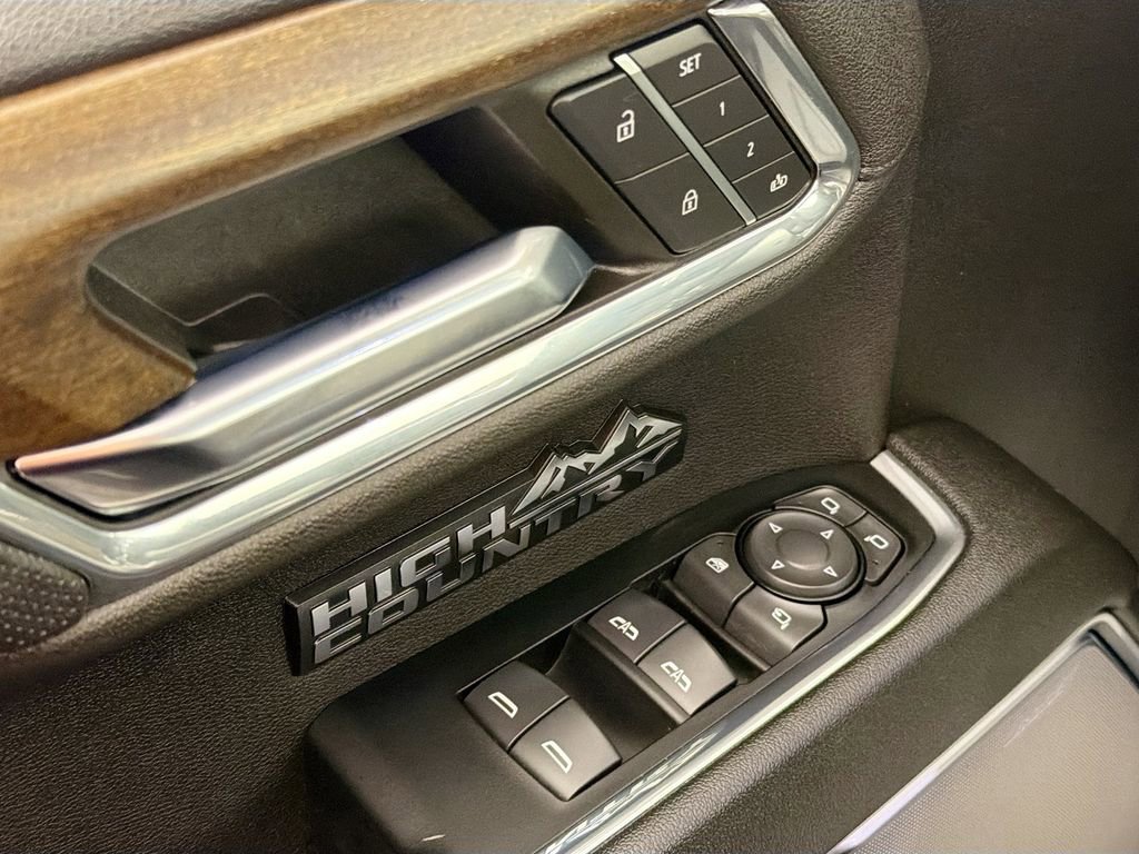 Used 2024 Chevrolet Silverado 1500 High Country w/ Midnight Edition image 18