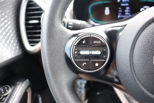Used 2023 Kia Soul LX w/ Option Group 015 FWD image 19