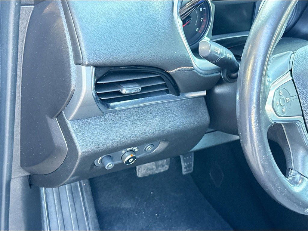 Used 2018 Chevrolet Traverse LT image 11