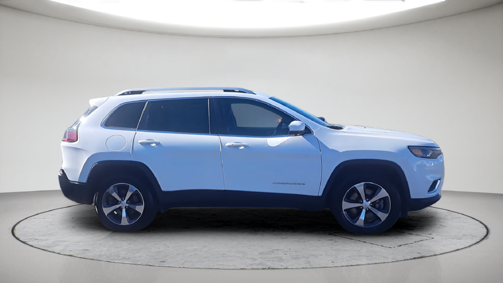 Used 2019 Jeep Cherokee Limited AWD/4WD image 5