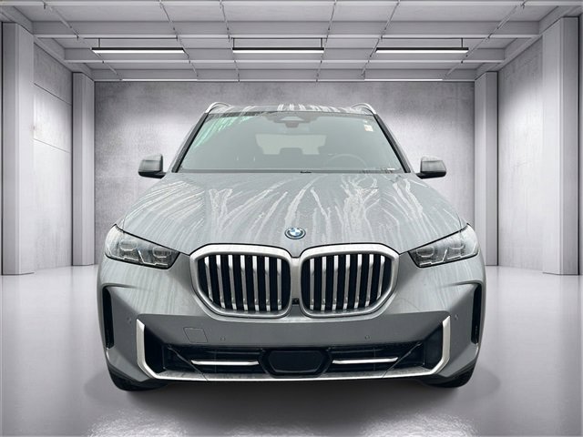 Used 2025 BMW X5 xDrive50e w/ Premium Package image 8